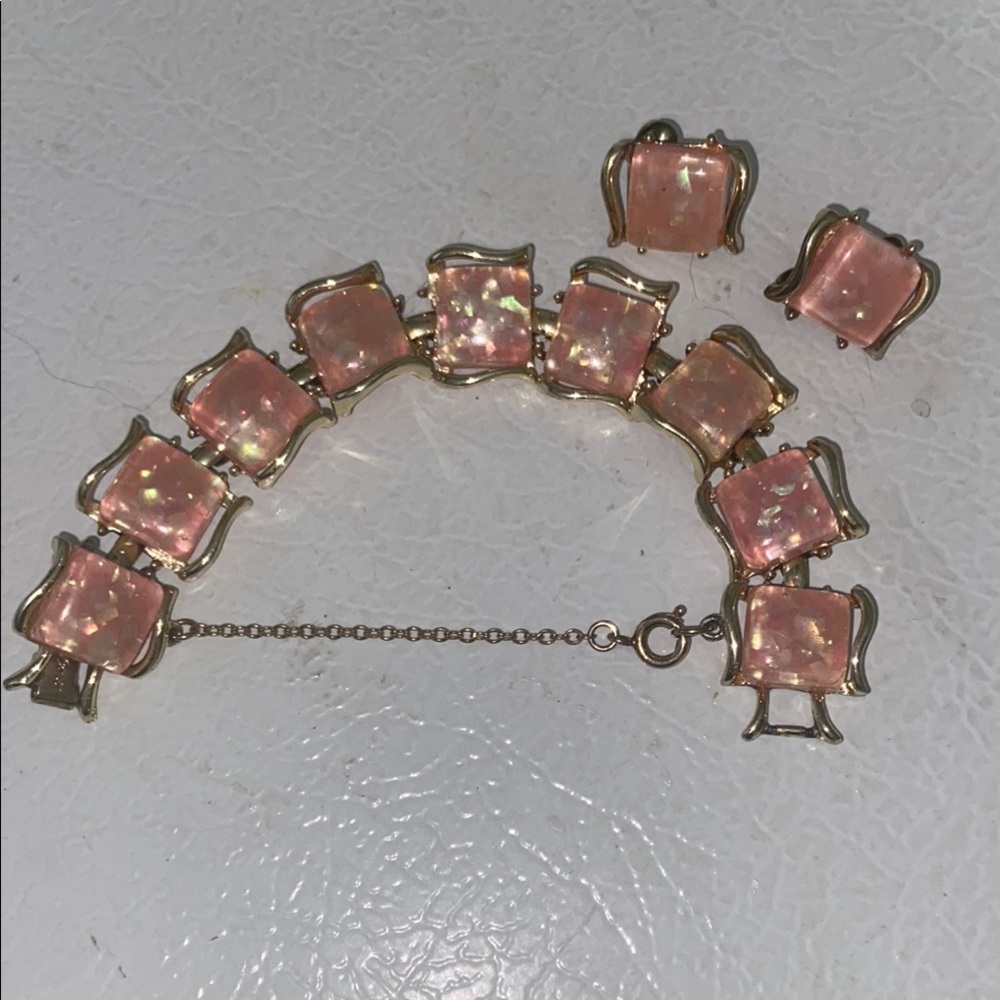 Coro Pink Confetti Bracelet & Earrings - Picture 2 of 7